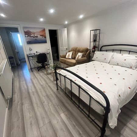 Adorable 1-Bedroom Entire Place With Free Parking Cambridge Exterior foto